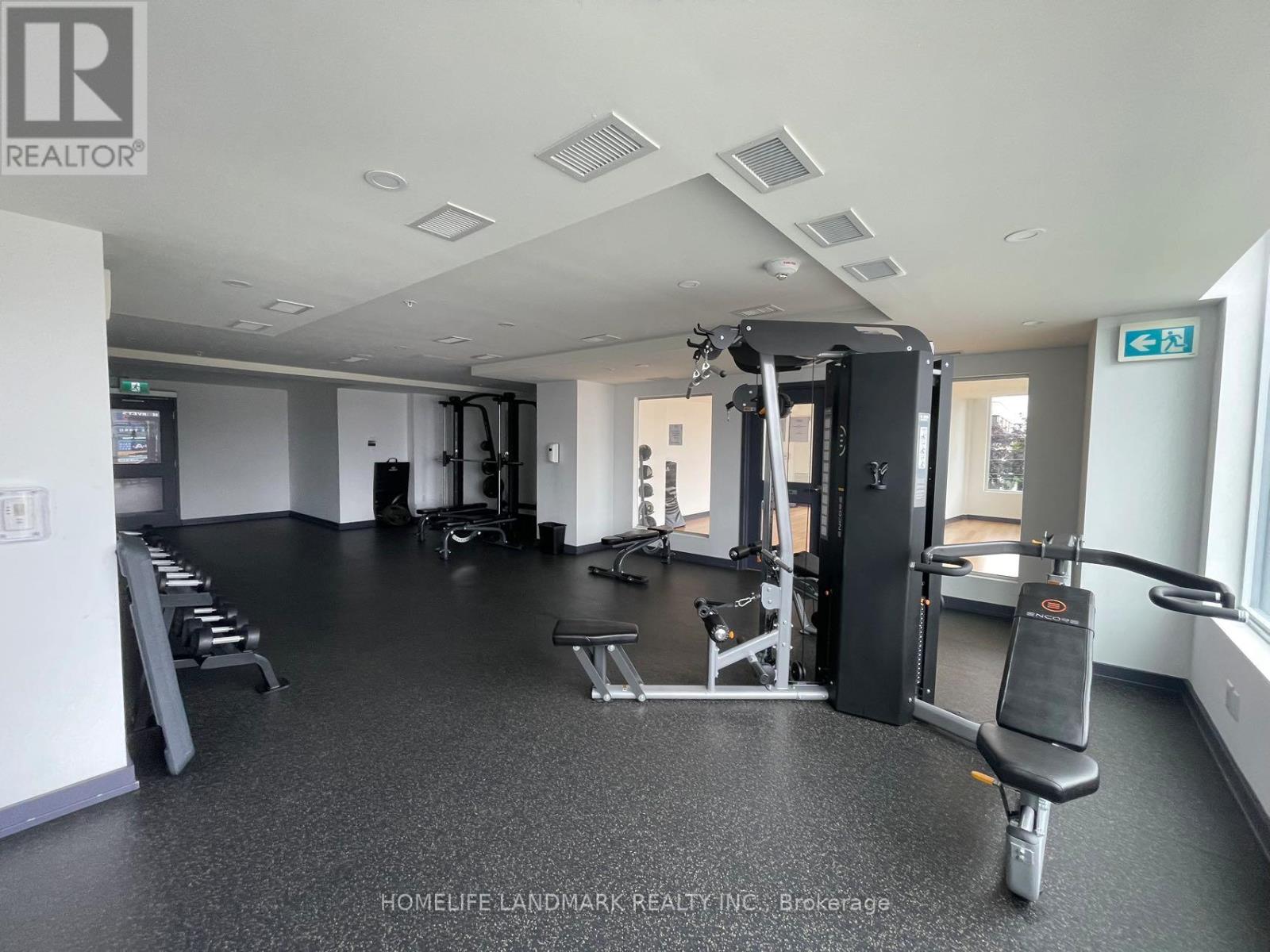 601 - 3237 BAYVIEW AVENUE