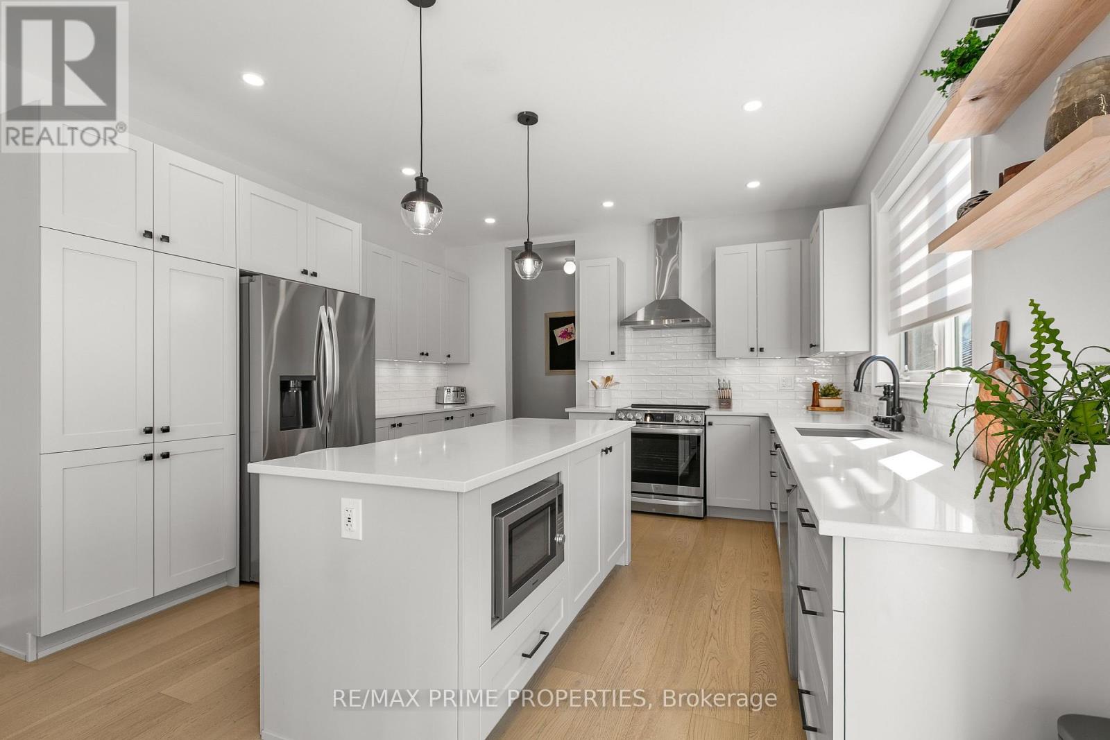 839 MERCIER CRESCENT