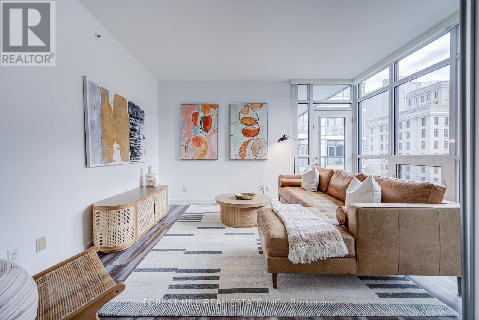 701 - 210 SIMCOE STREET