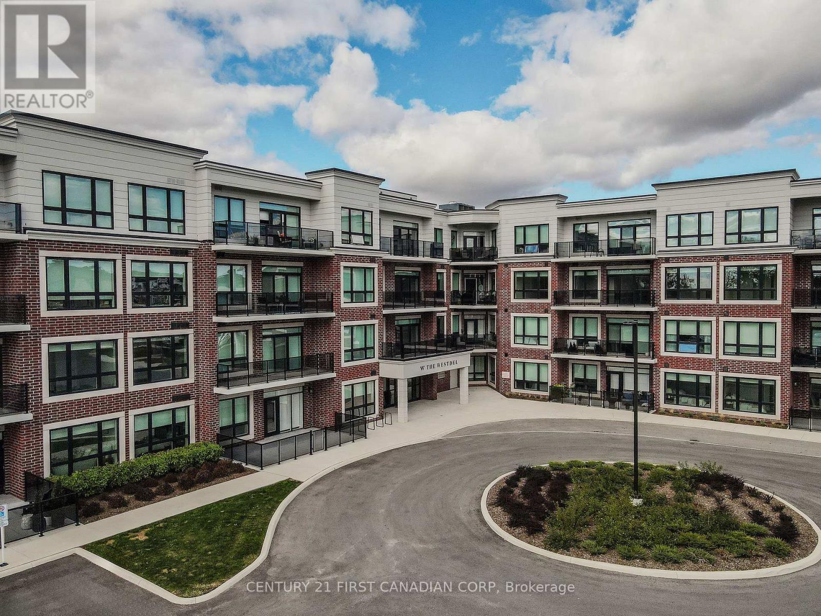 204 - 1975 FOUNTAIN GRASS DRIVE