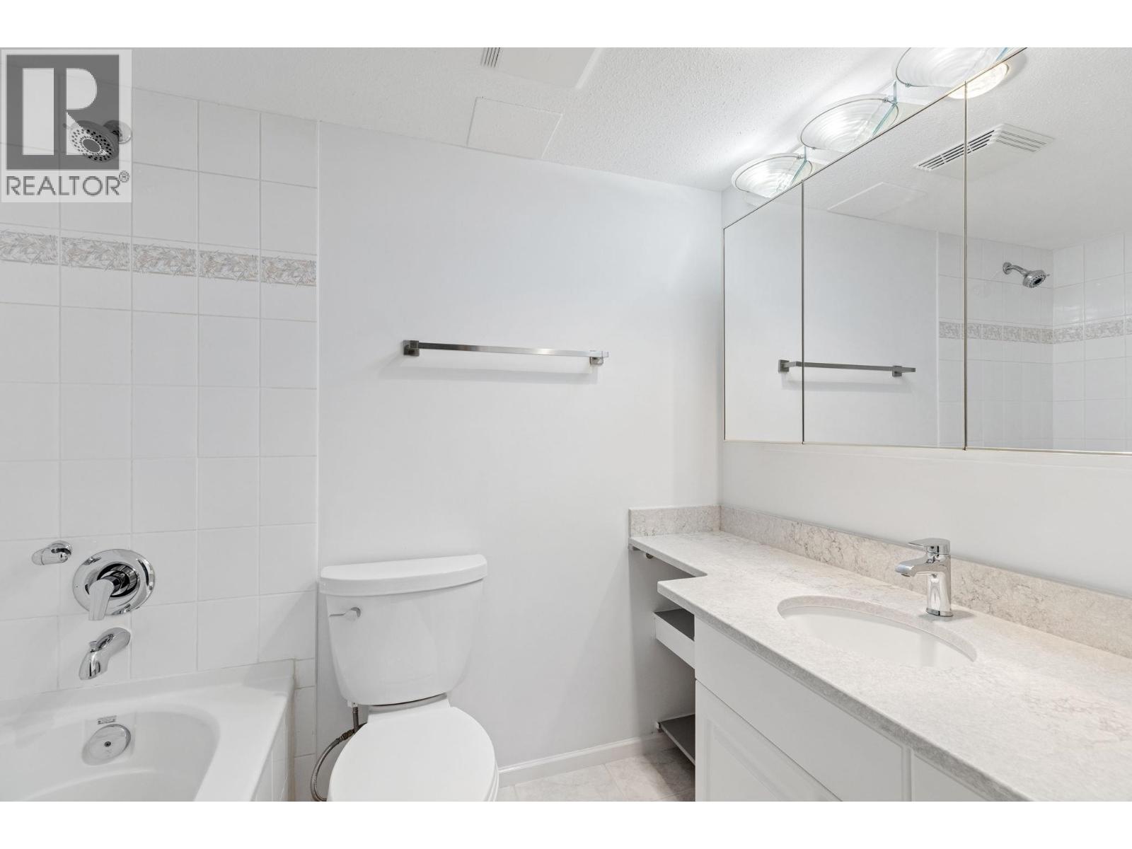 701 739 PRINCESS STREET