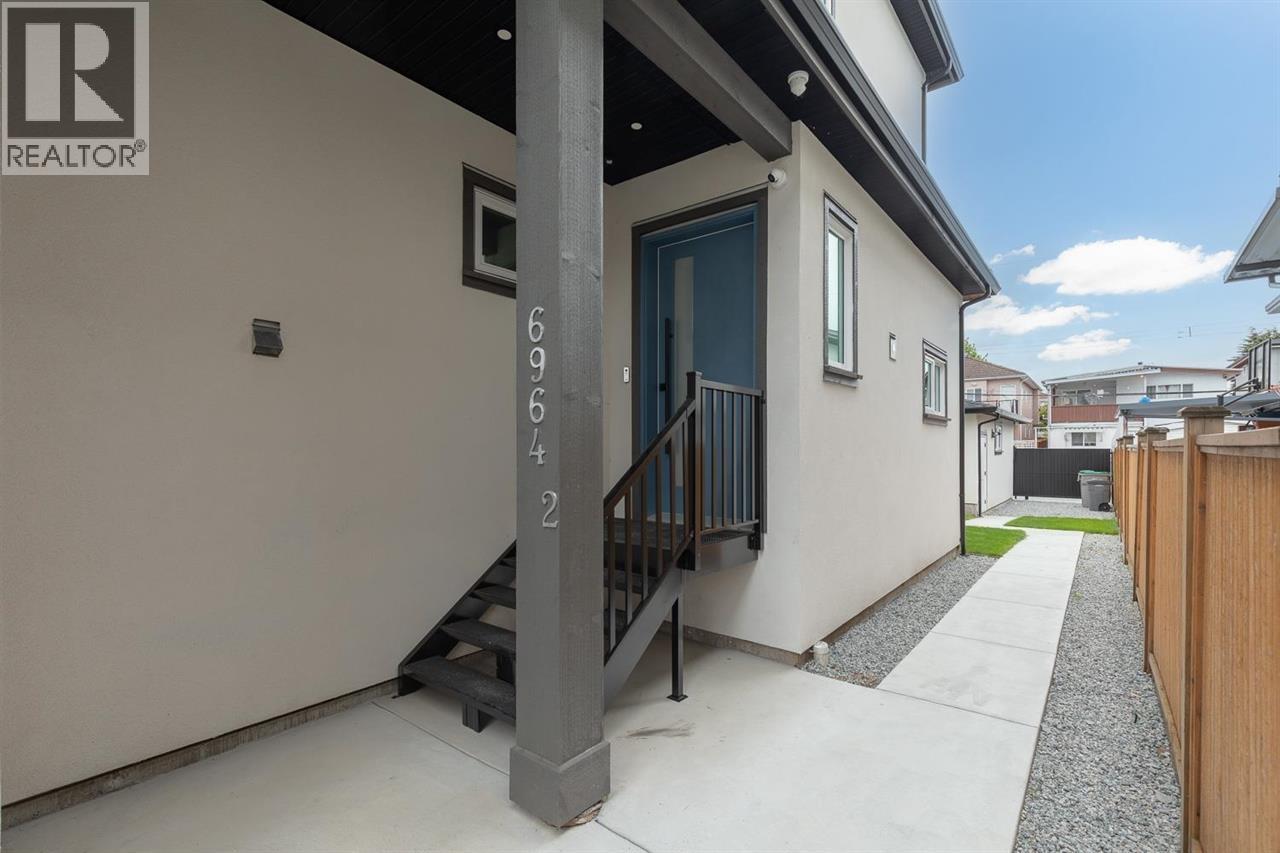 2 6964 INVERNESS STREET