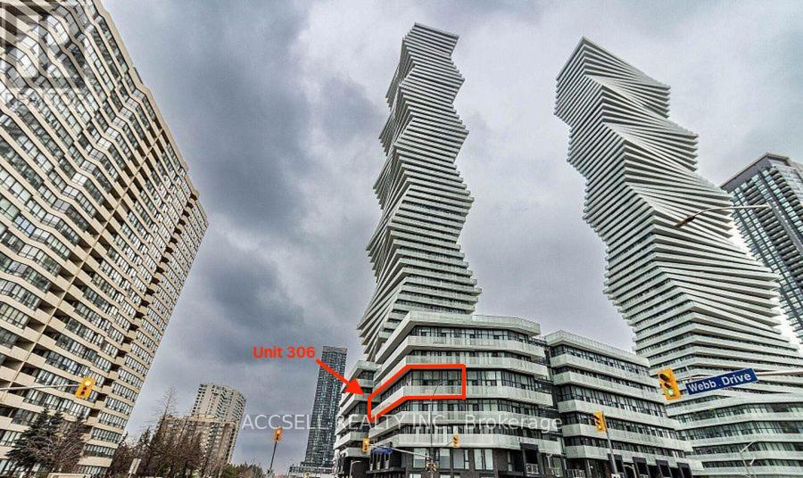 306 - 3883 QUARTZ ROAD