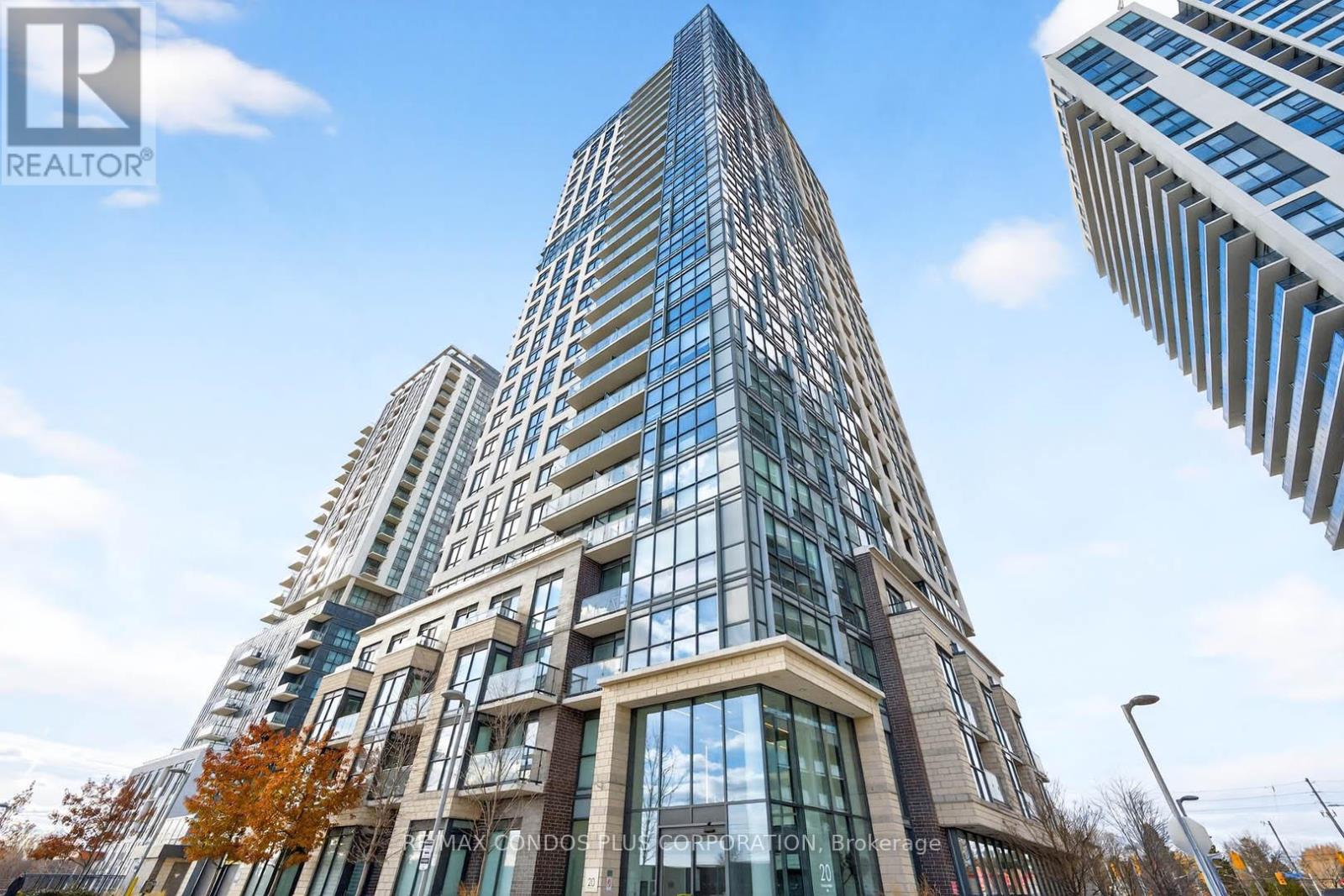 904 - 20 THOMAS RILEY ROAD