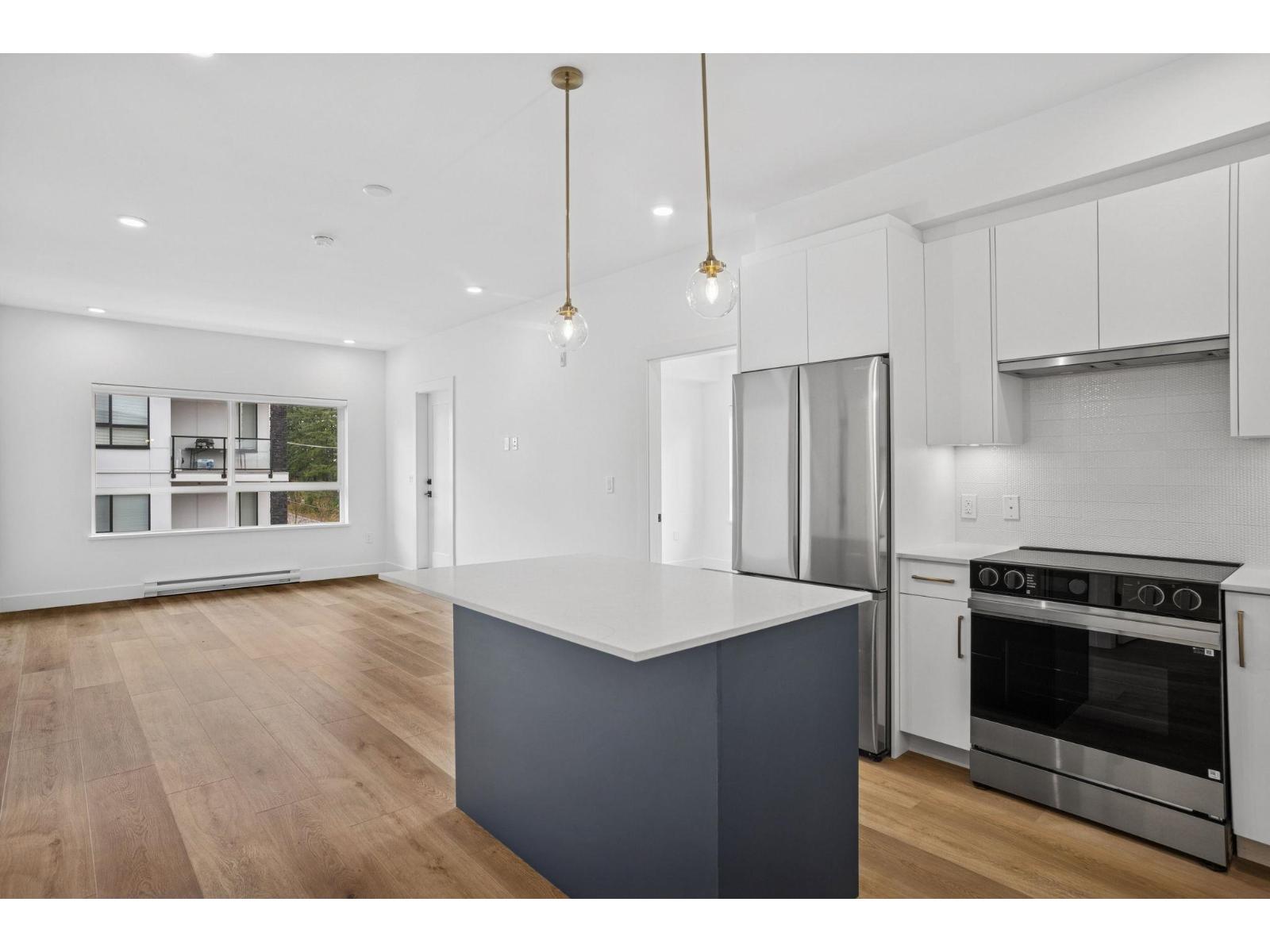 208 20286 72B AVENUE