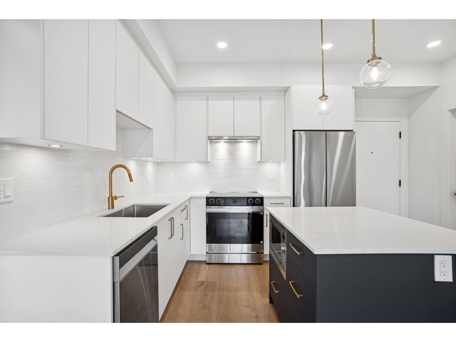 414 20286 72B AVENUE