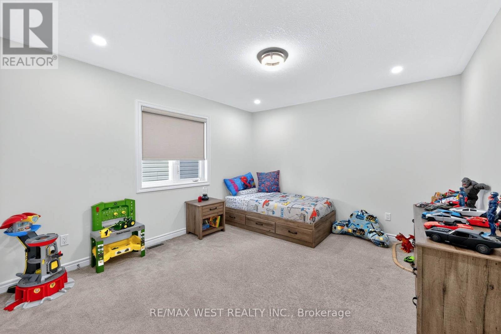 209 KING STREET SOUTH STREET S