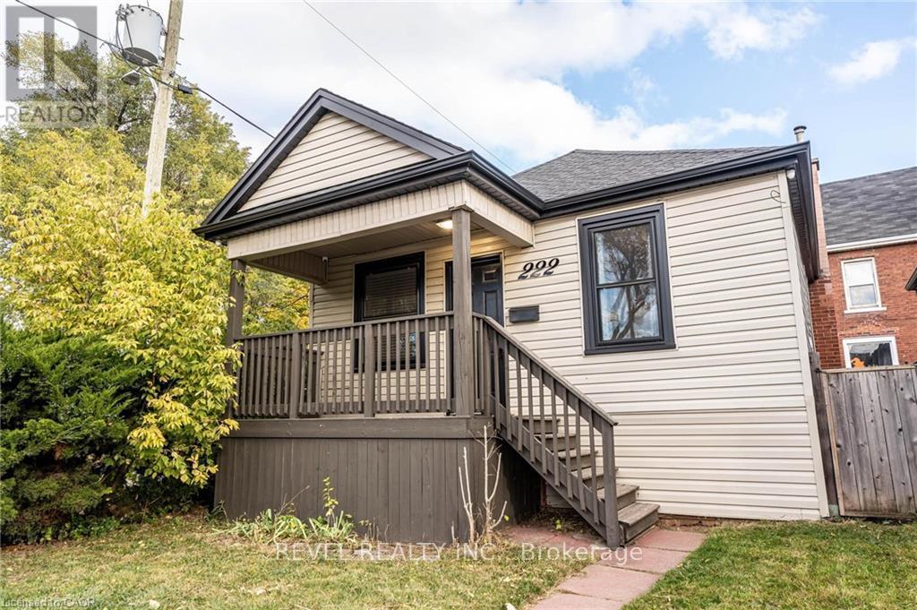 222 KENSINGTON AVENUE N