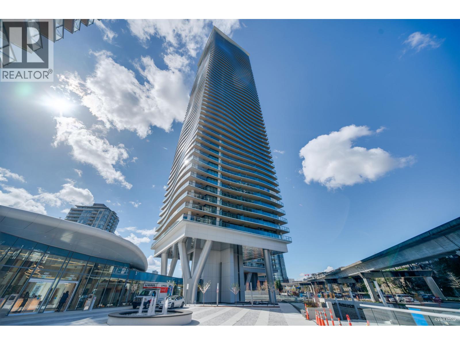 709 4880 LOUGHEED HIGHWAY