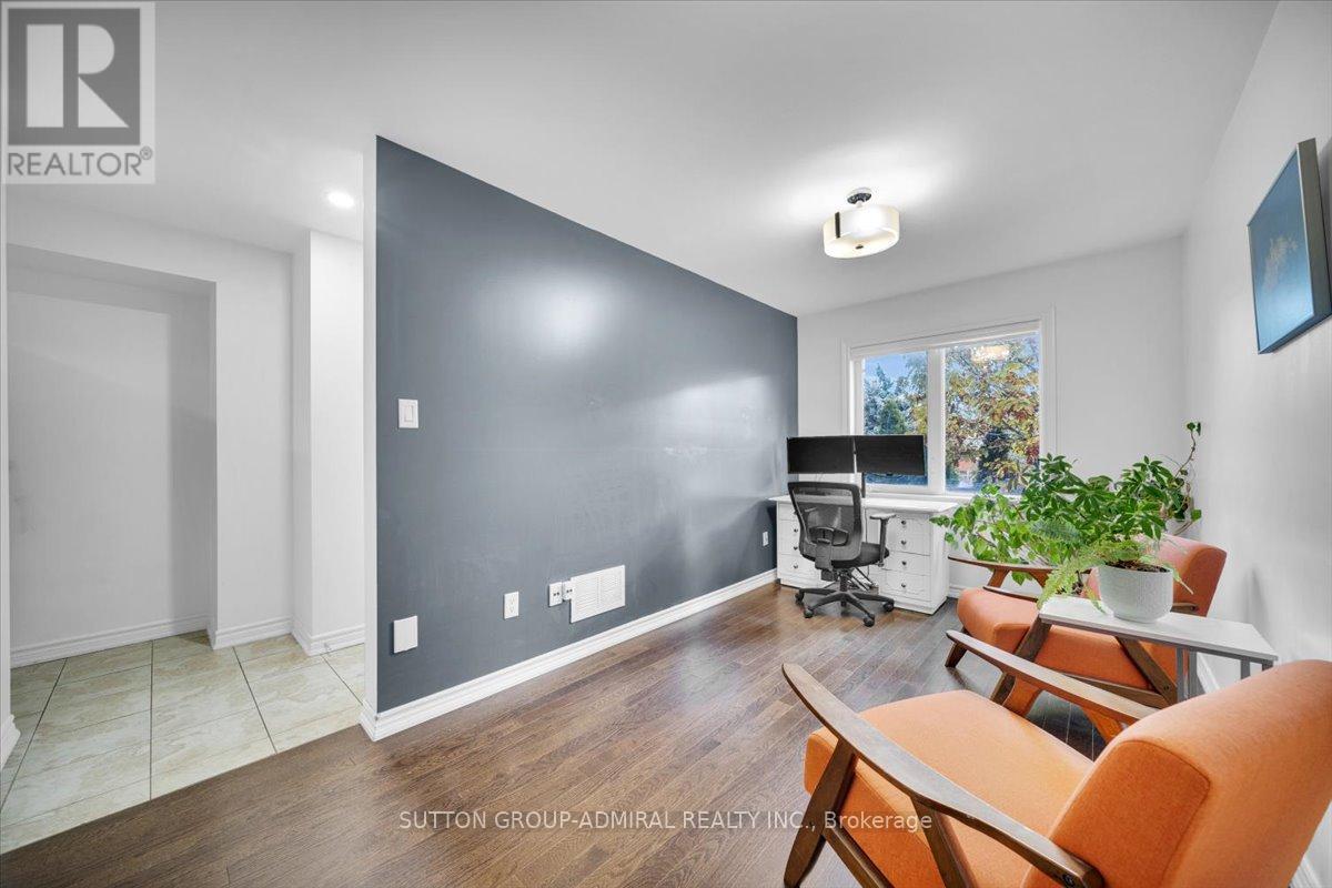 1 - 2600 GLENGARRY ROAD