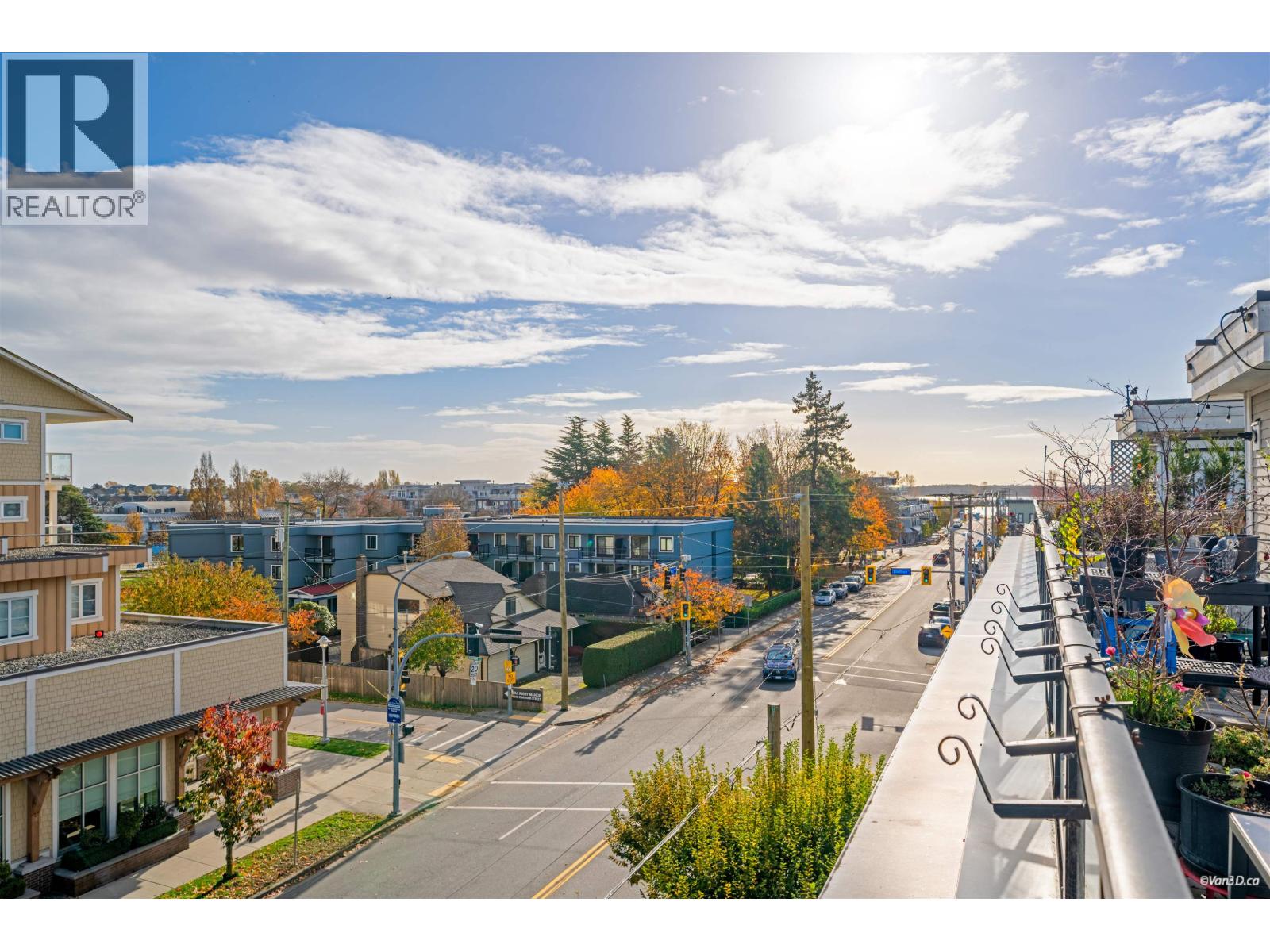 1 3993 CHATHAM STREET