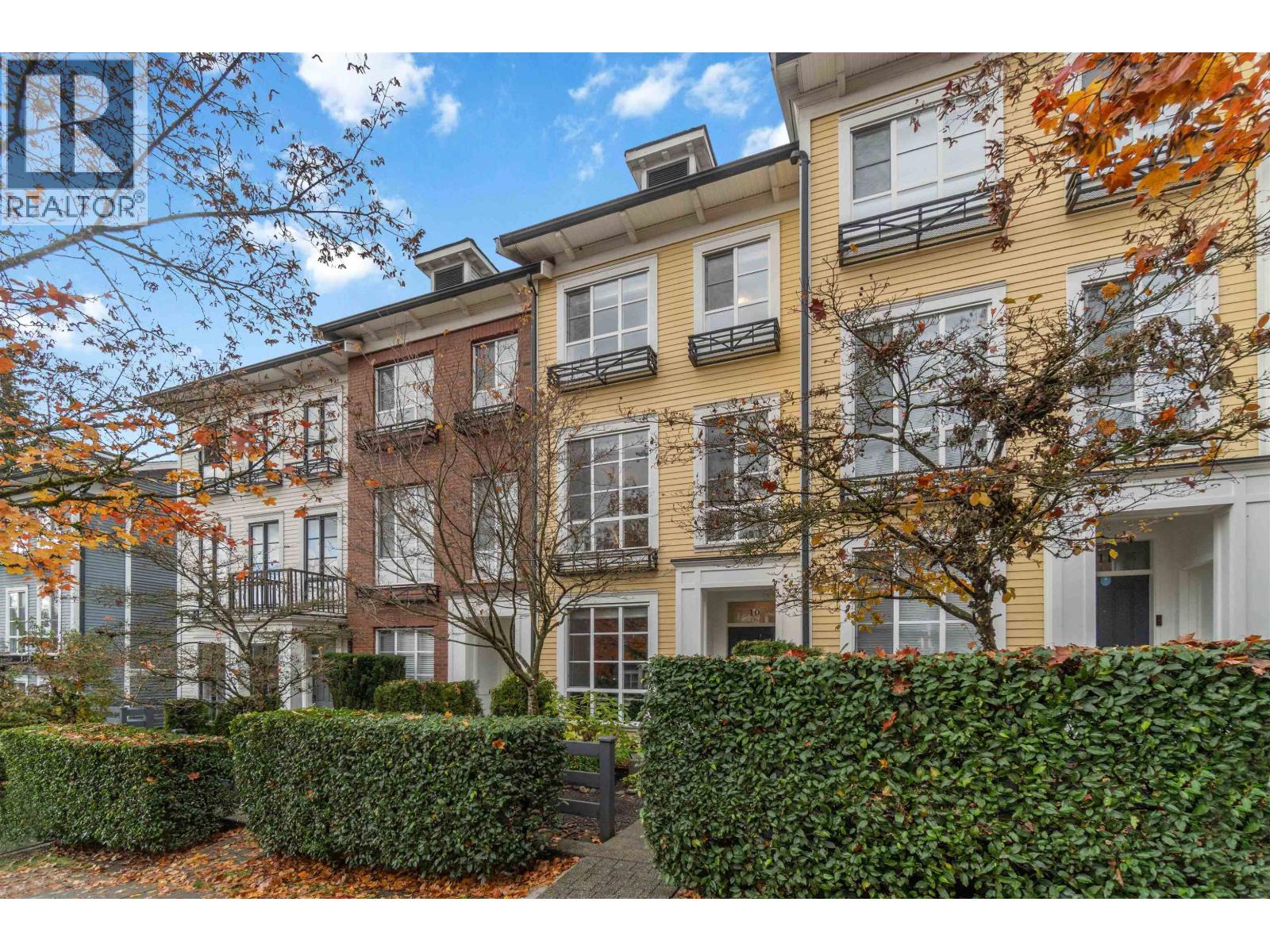 10 1248 HOLTBY STREET