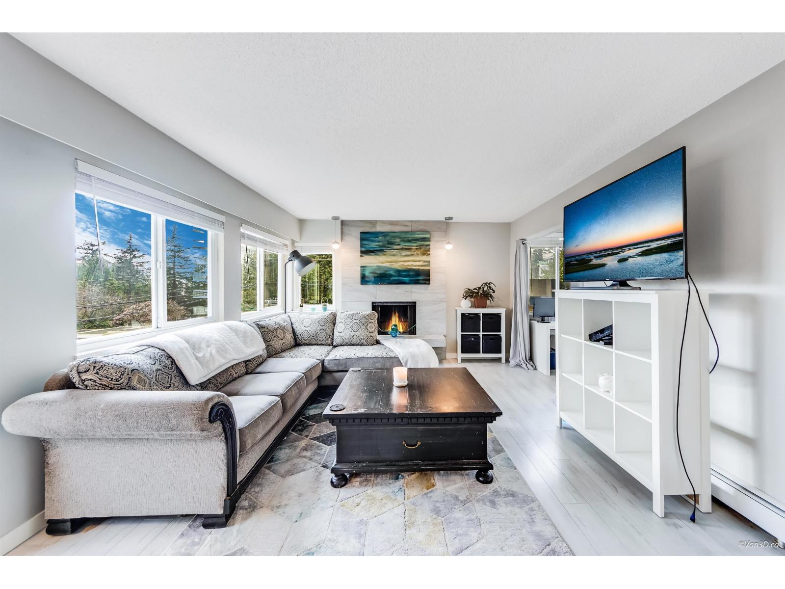 207 1381 MARTIN STREET