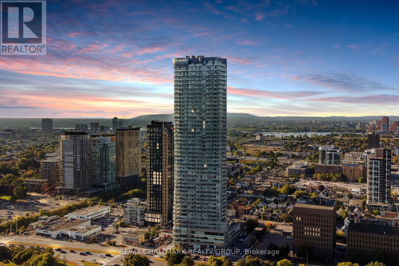 2406 - 805 CARLING AVENUE