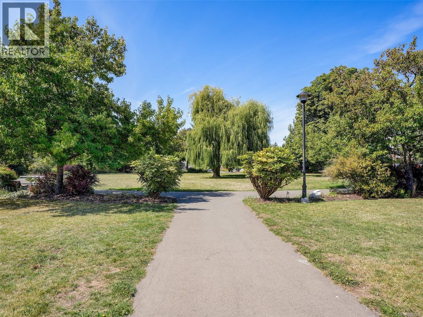 401 3274 Glasgow Ave