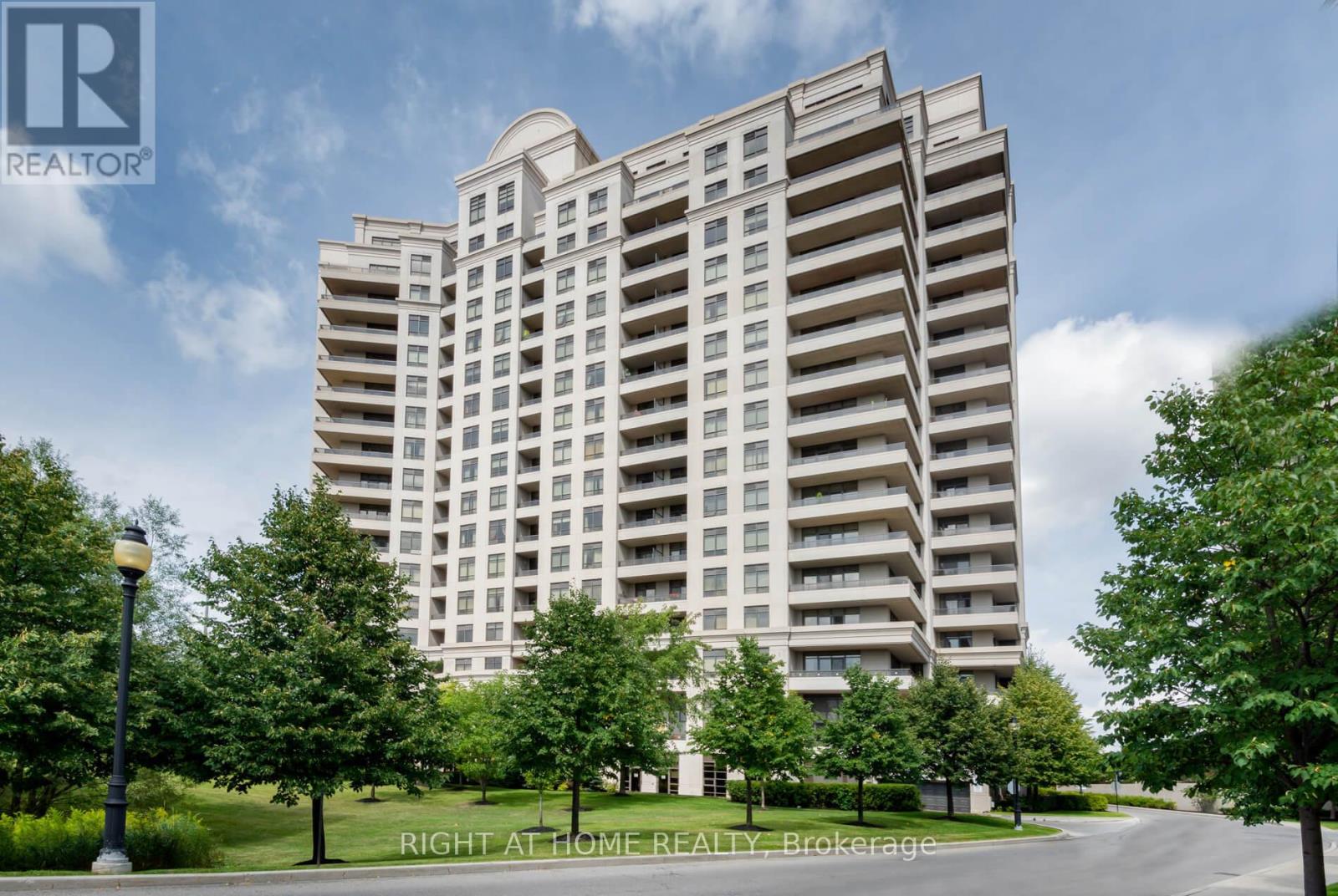 1012 - 9235 JANE STREET