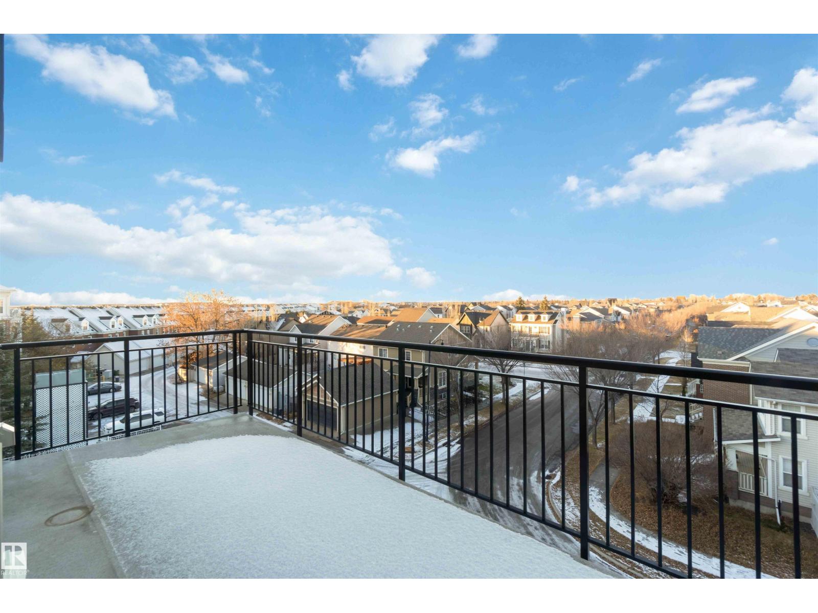 #410 560 GRIESBACH PARADE PR NW