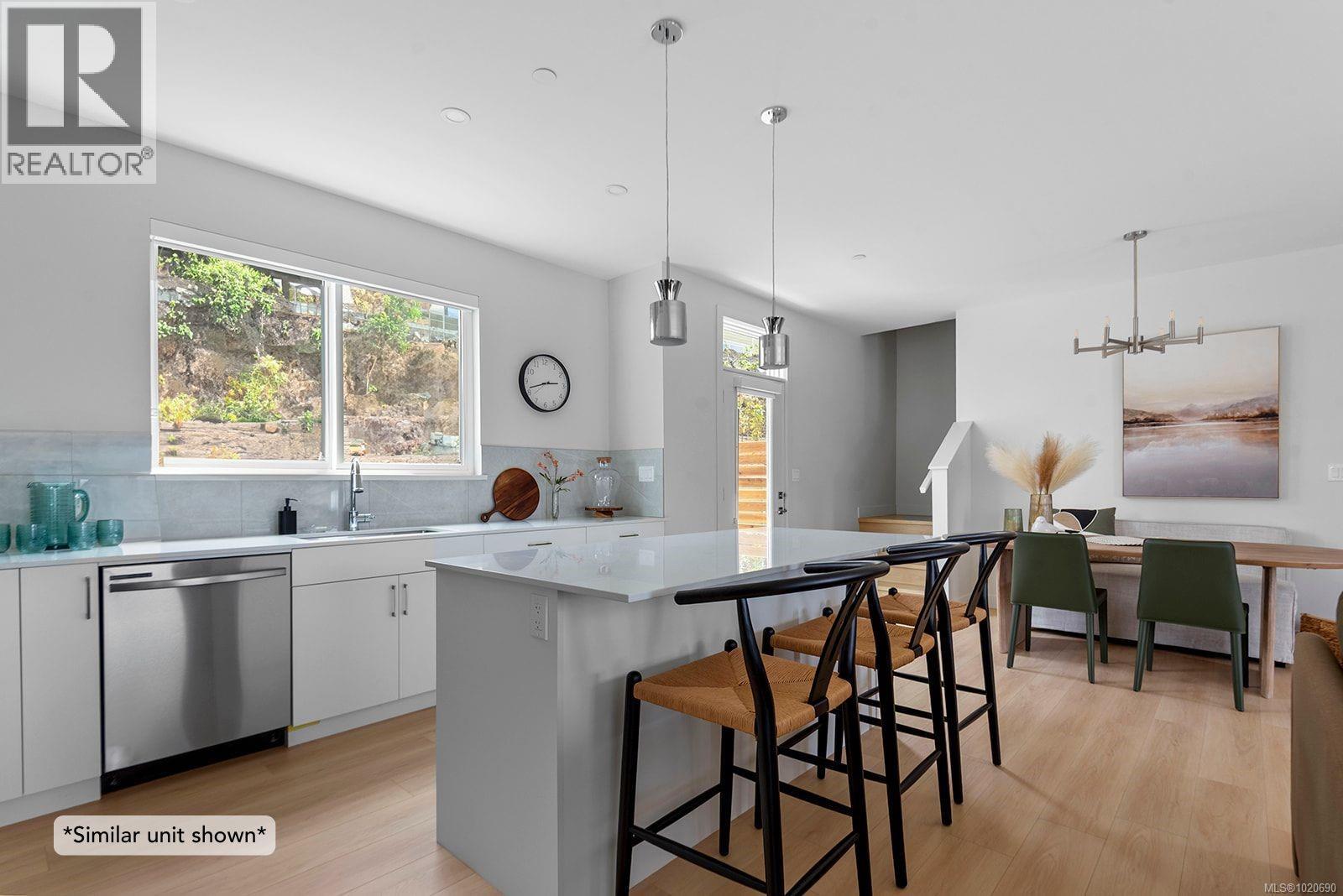 135 3257 Woodrush Dr