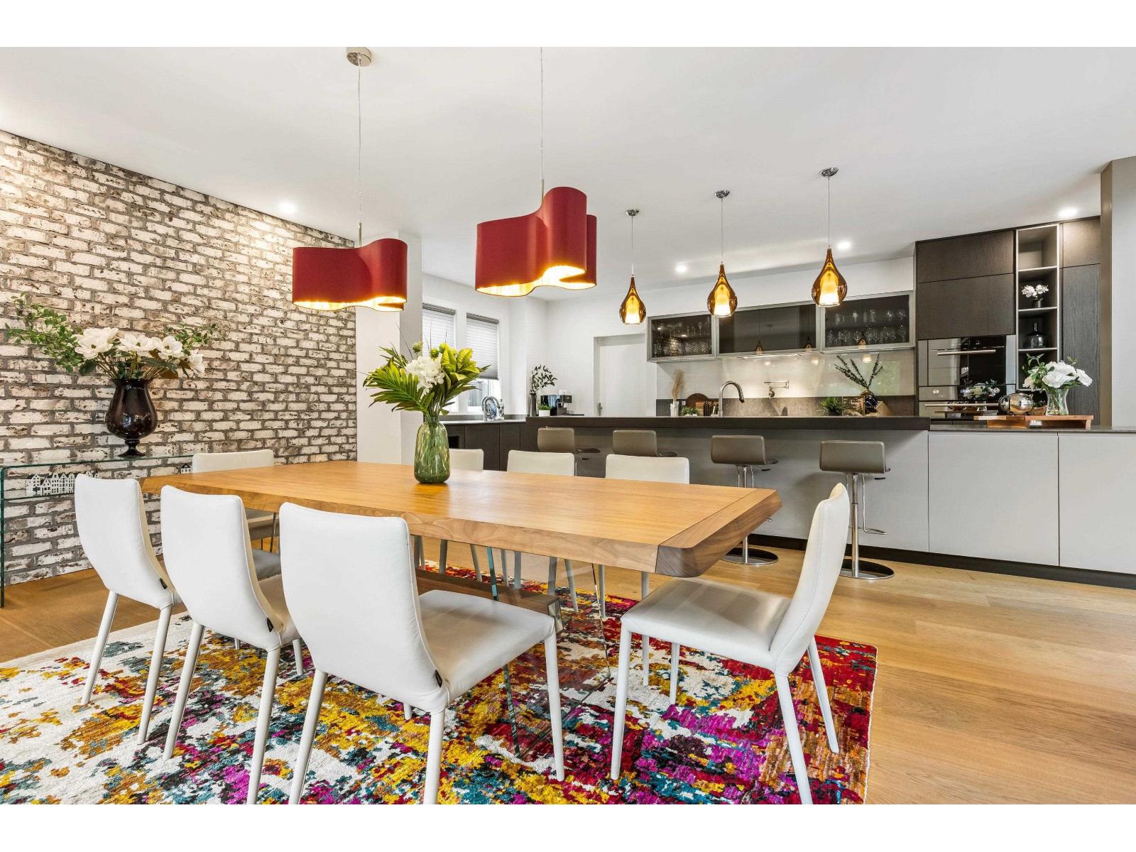 1857 AGASSIZ AVENUE, Agassiz