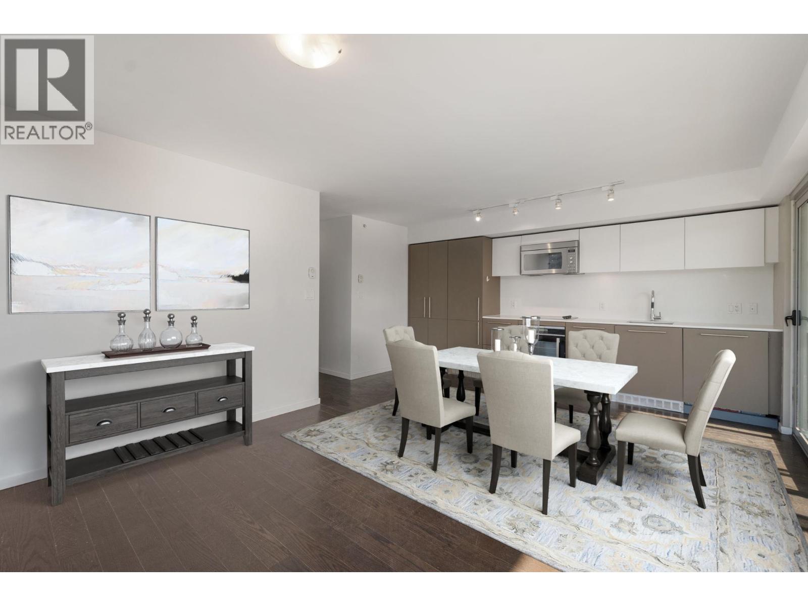 2007 999 SEYMOUR STREET