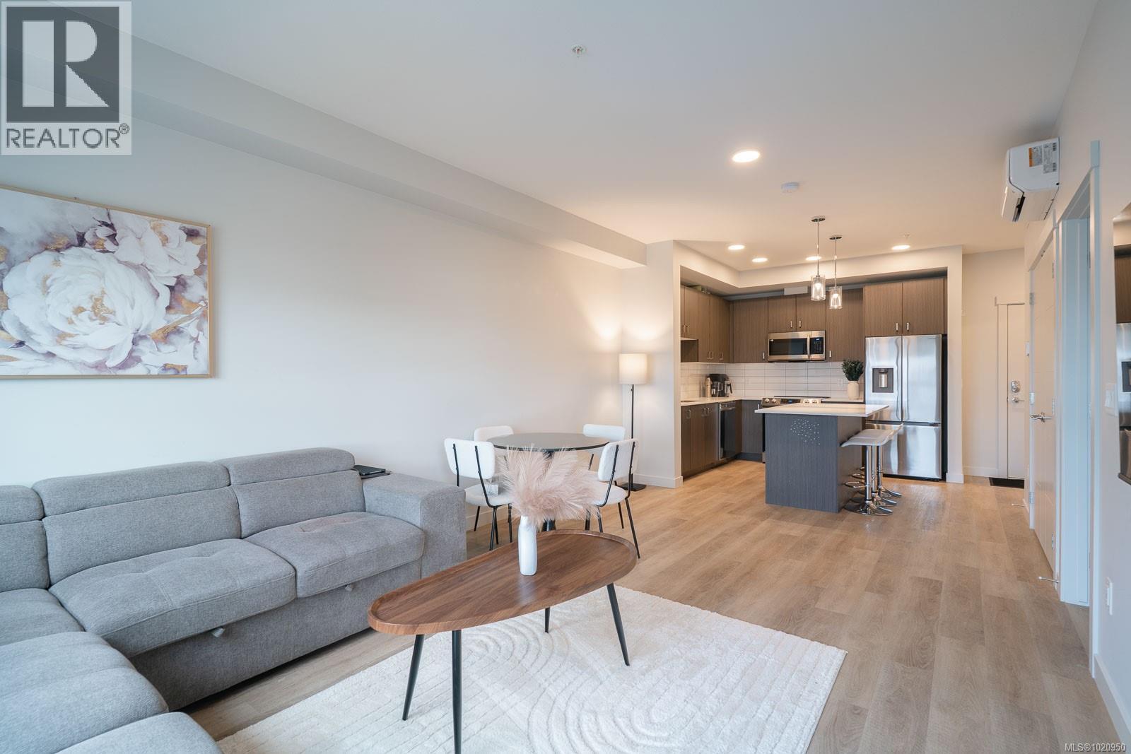 209 140 Jensen Ave W