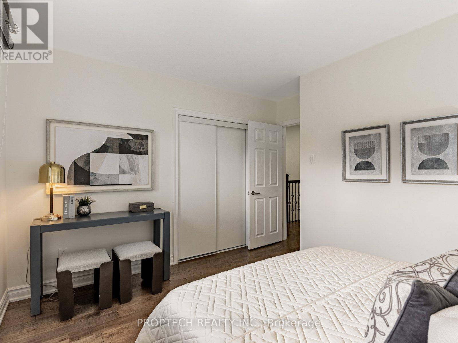 16 SHAUNAVON HEIGHTS CRESCENT