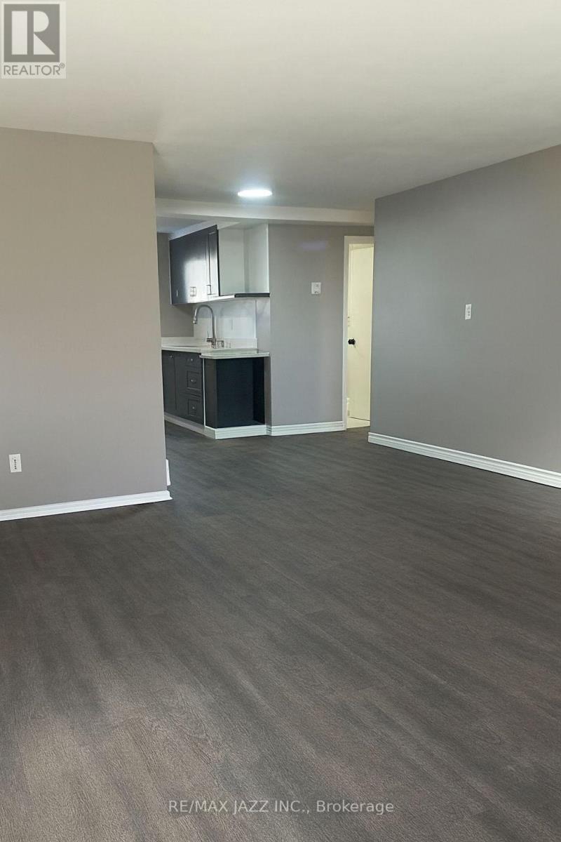 37-43 LEONARD AVENUE