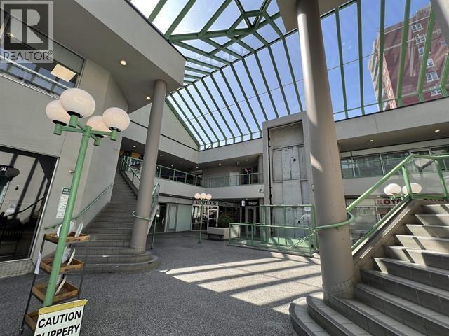 227 1433 LONSDALE AVENUE