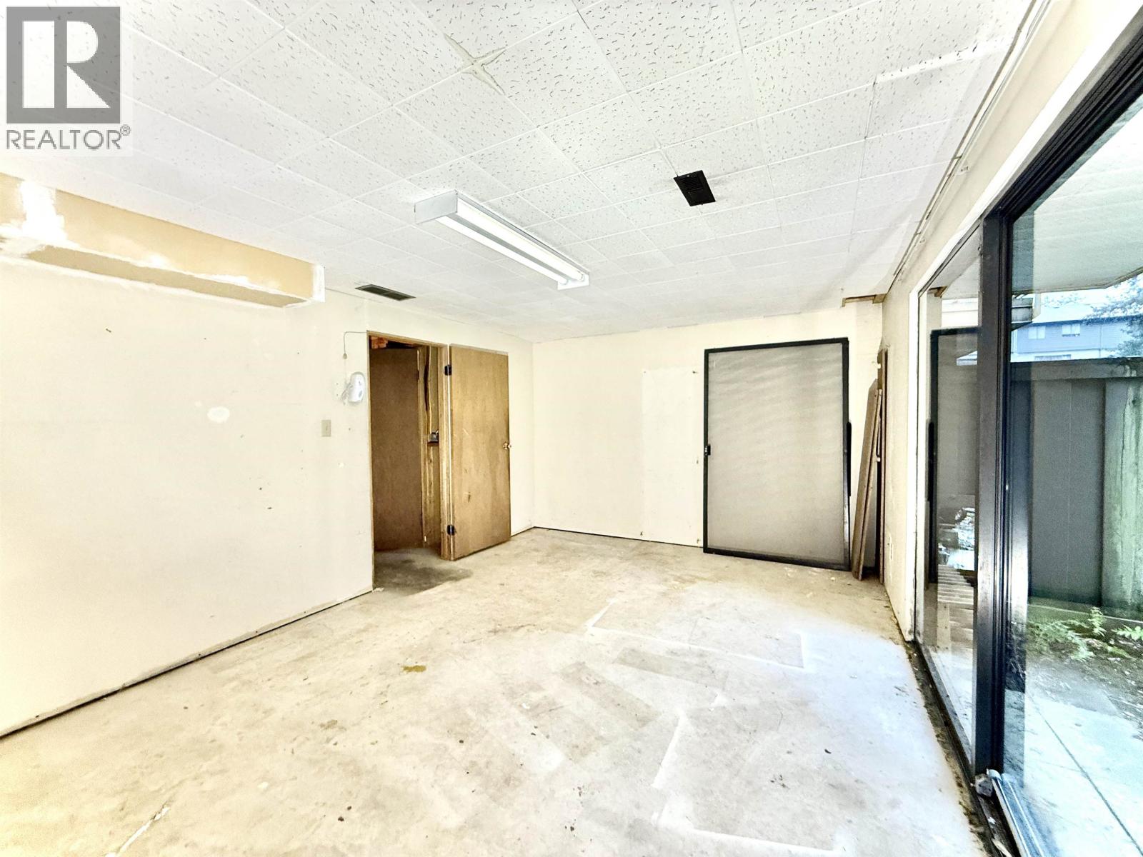 111 2915 NORMAN AVENUE