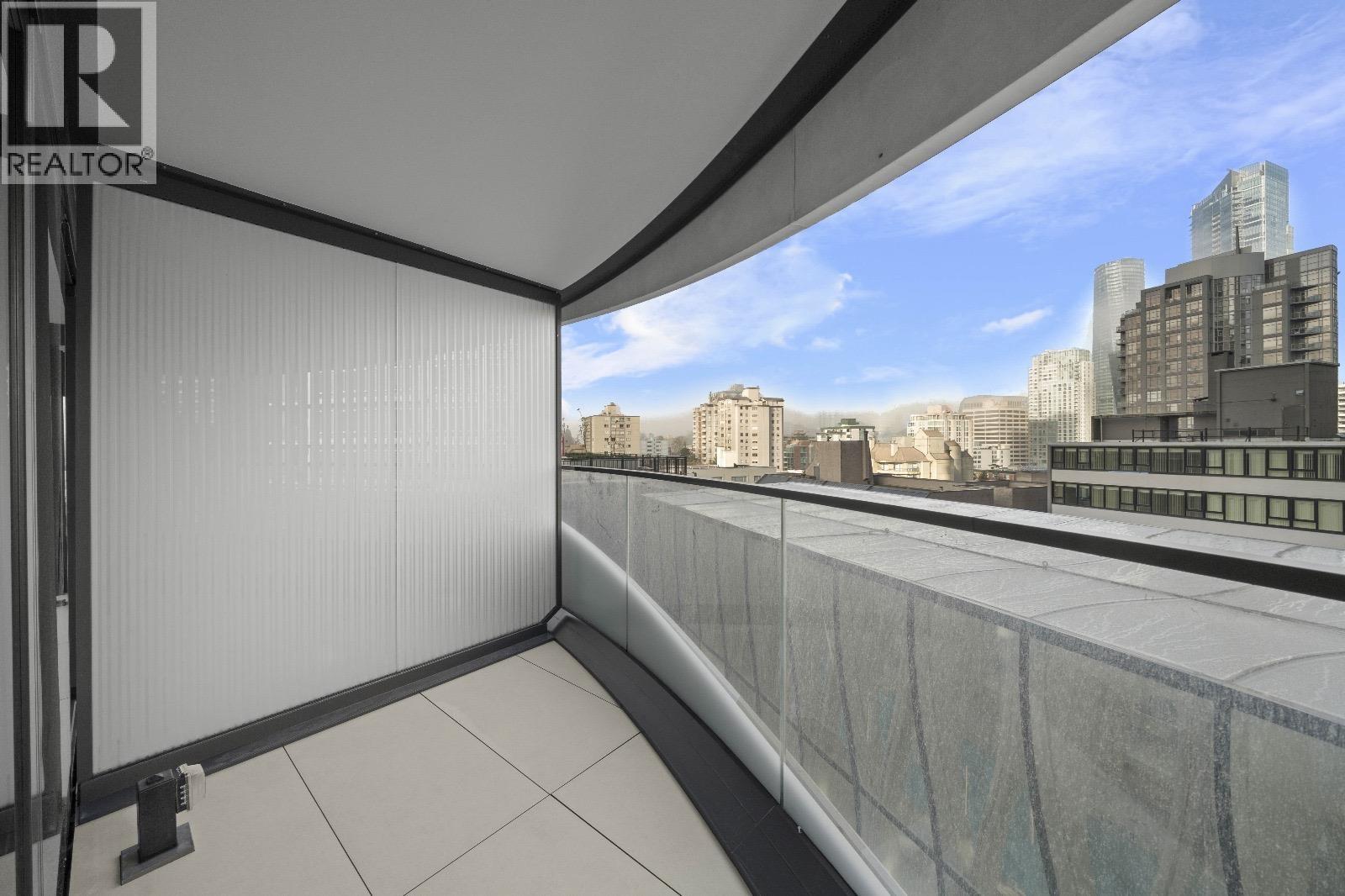 706 1033 NELSON STREET