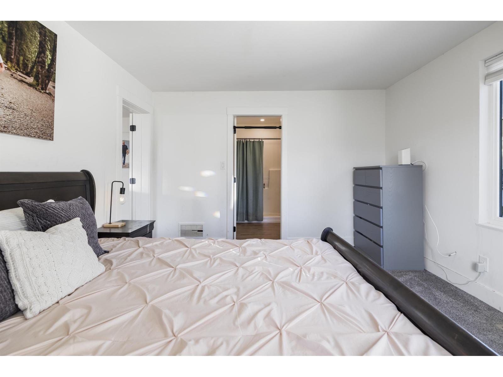 49111 CHILLIWACK CENTRAL ROAD, East Chilliwack