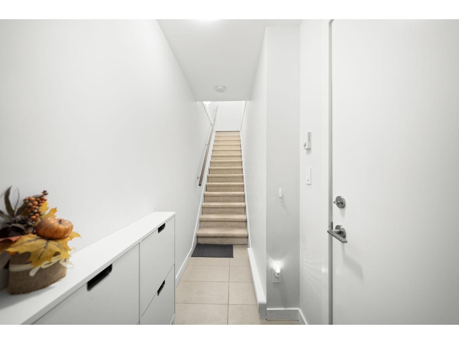 66 32633 SIMON AVENUE