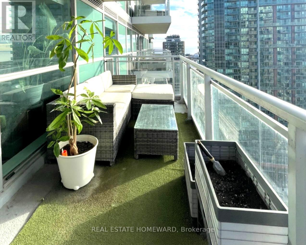 2106 - 100 WESTERN BATTERY ROAD