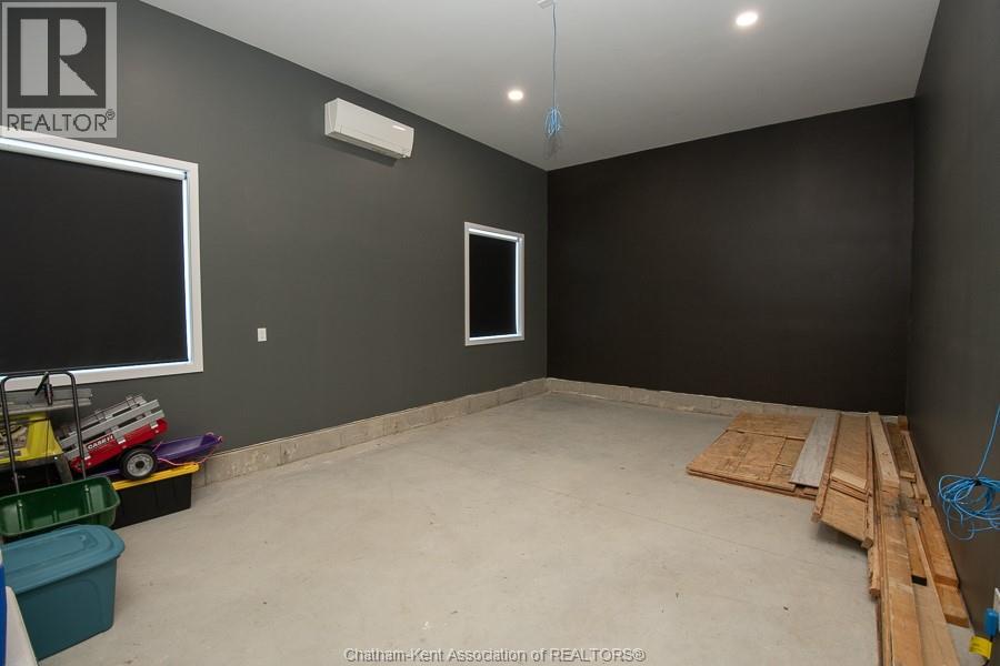 4011 DUFFERIN AVENUE