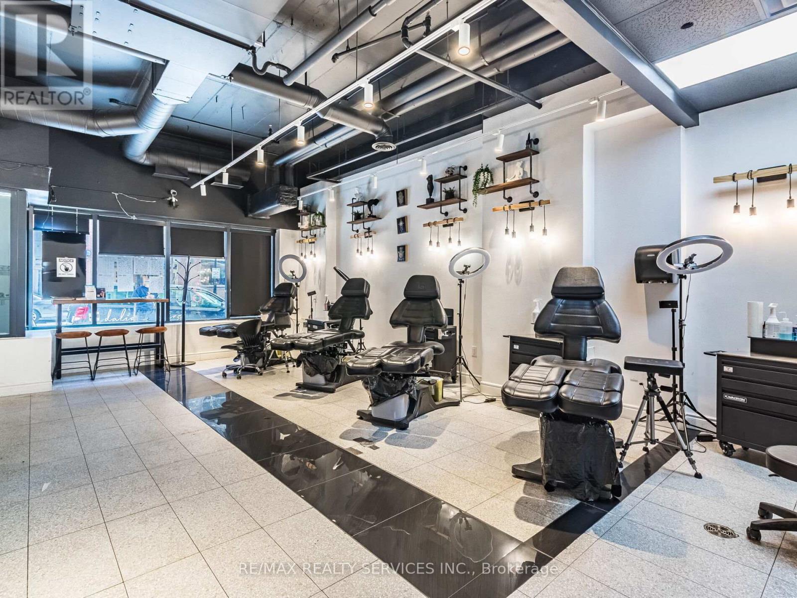 16 - 16 CHURCH STREET