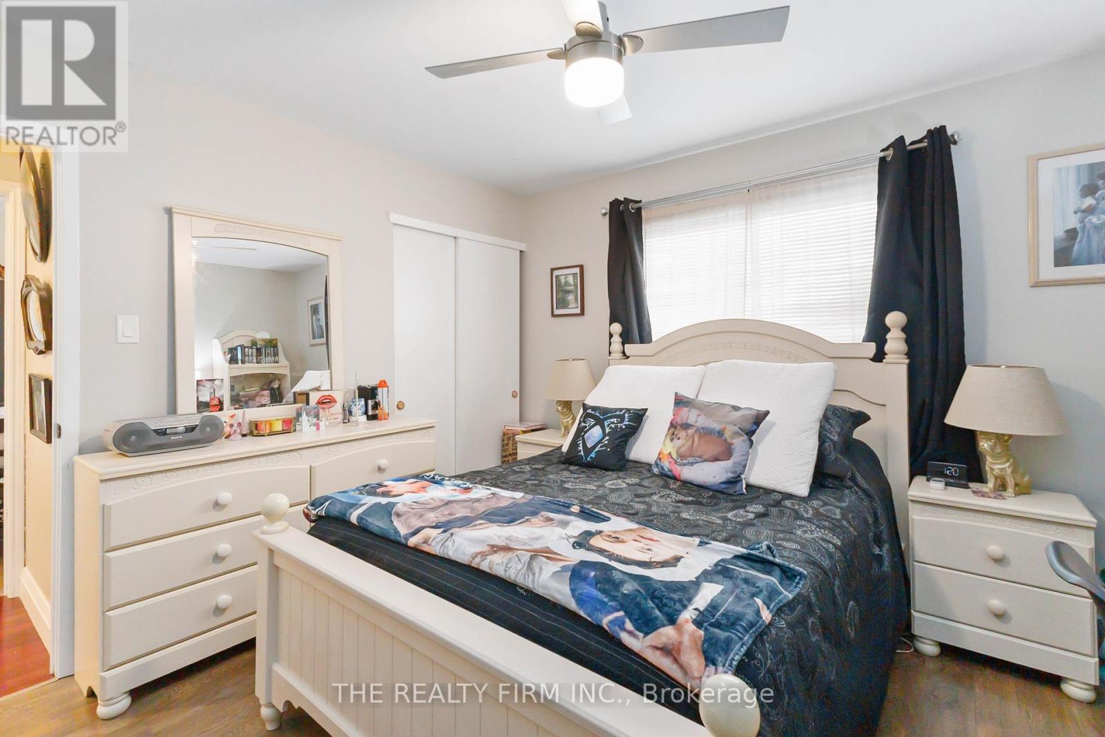 72 METCALFE CRESCENT