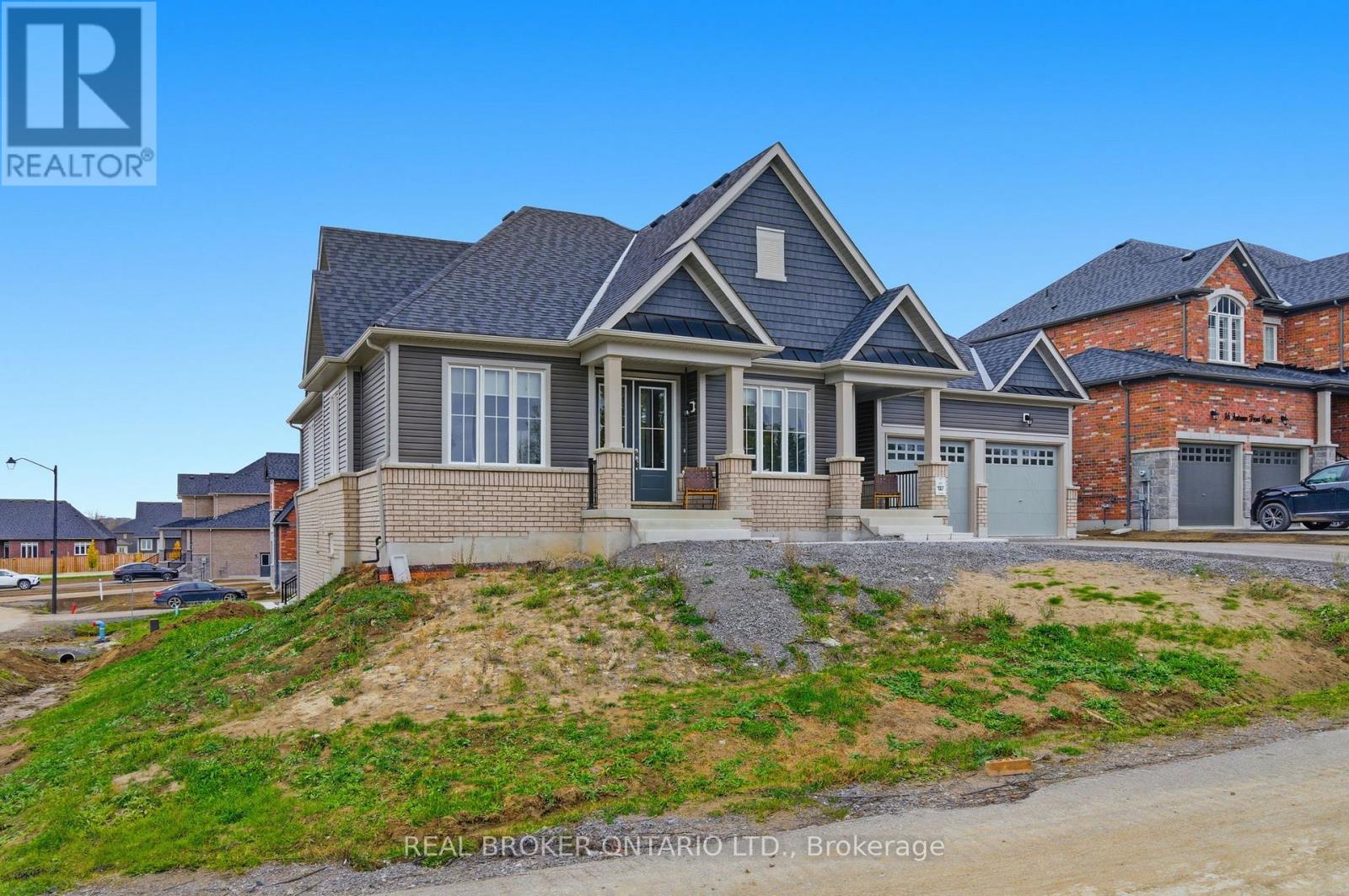 26 AUTUMN FROST ROAD