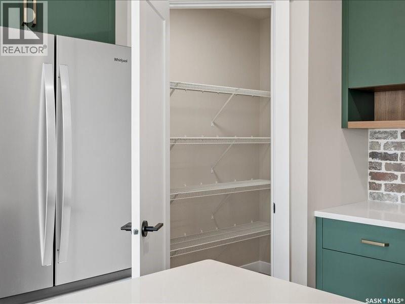 4748 Ferndale CRESCENT