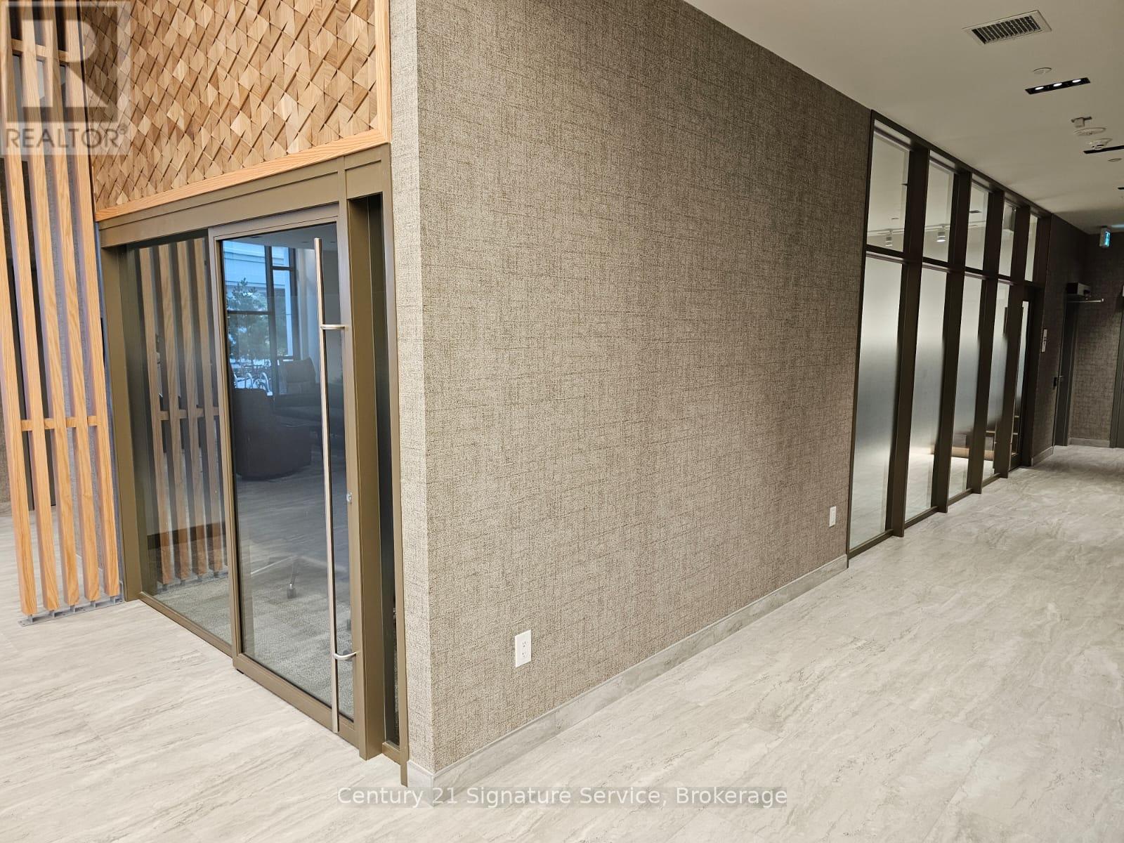 504 - 2485 EGLINTON AVENUE W