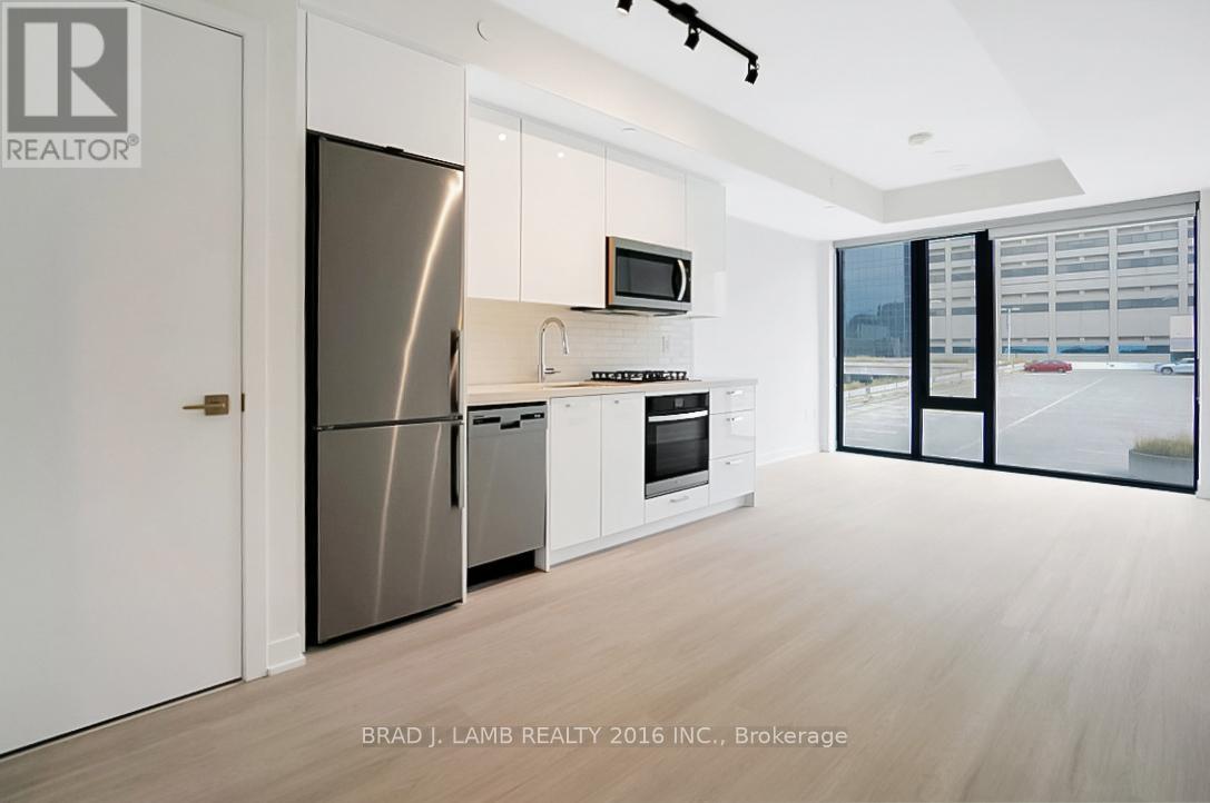 607 - 195 MCCAUL STREET