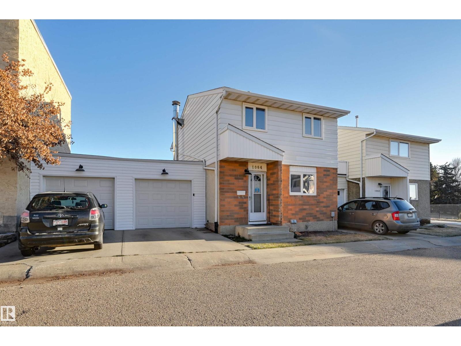 1064 MILLBOURNE RD E NW