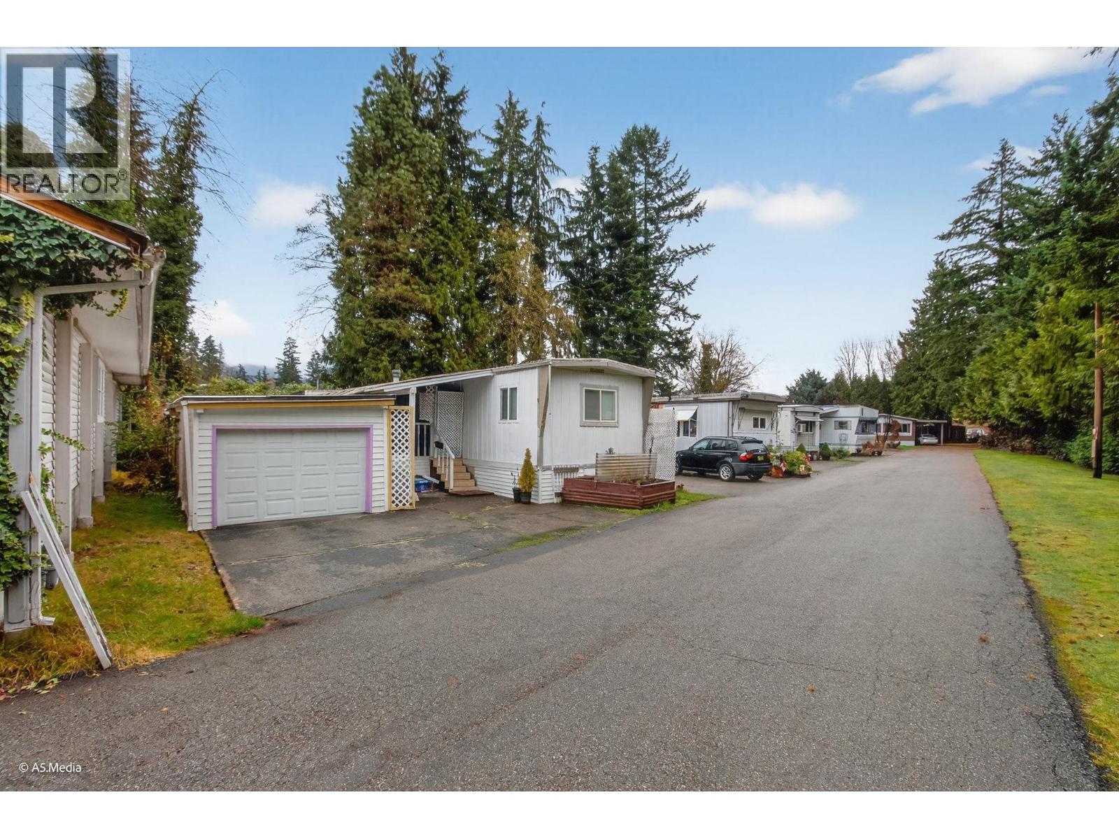 52 4200 DEWDNEY TRUNK ROAD