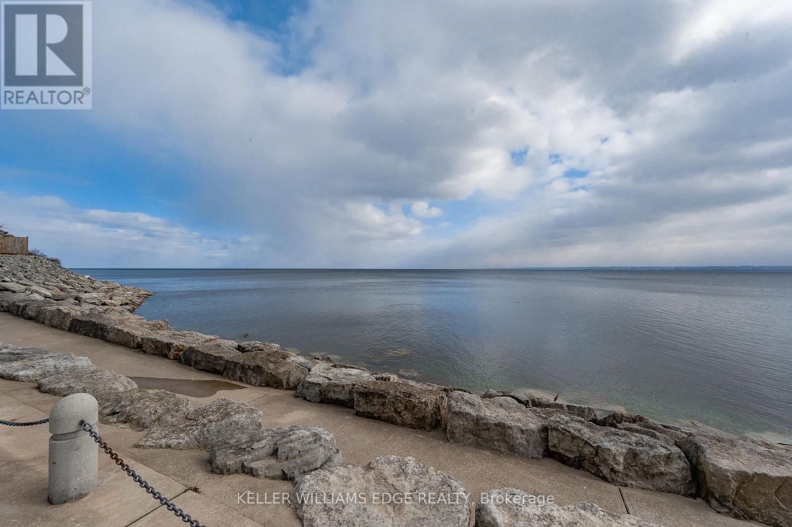 411 - 2060 LAKESHORE ROAD