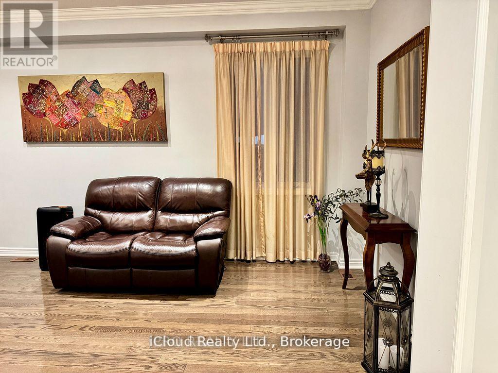 27 TYSONVILLE CIRCLE