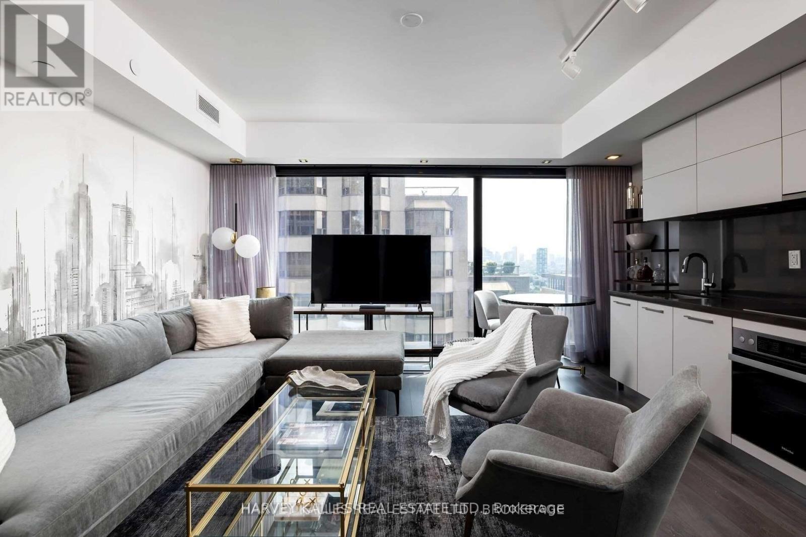 2208 - 188 CUMBERLAND STREET S