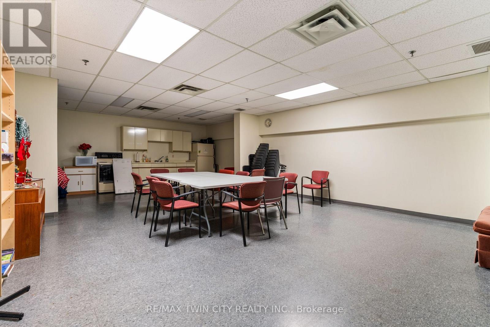 508 - 3267 KING ST. STREET E