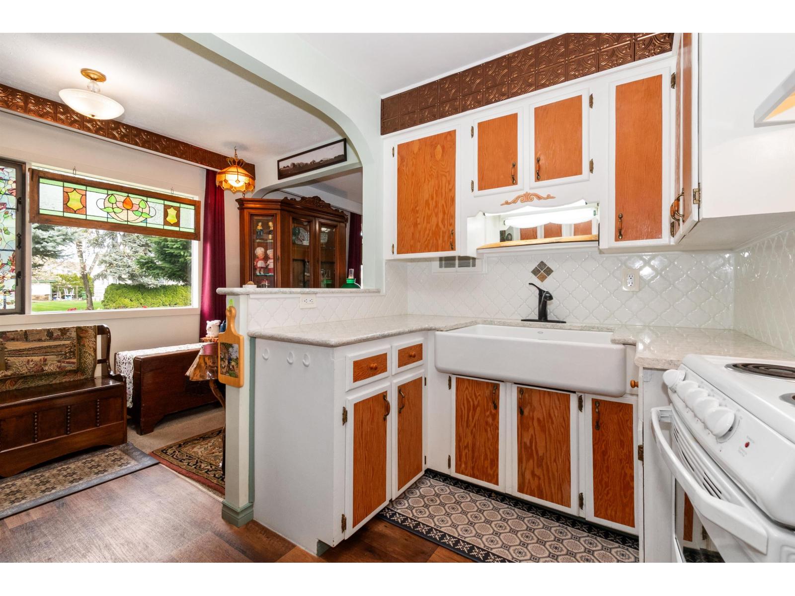 46186 GORE AVENUE, Chilliwack Proper East