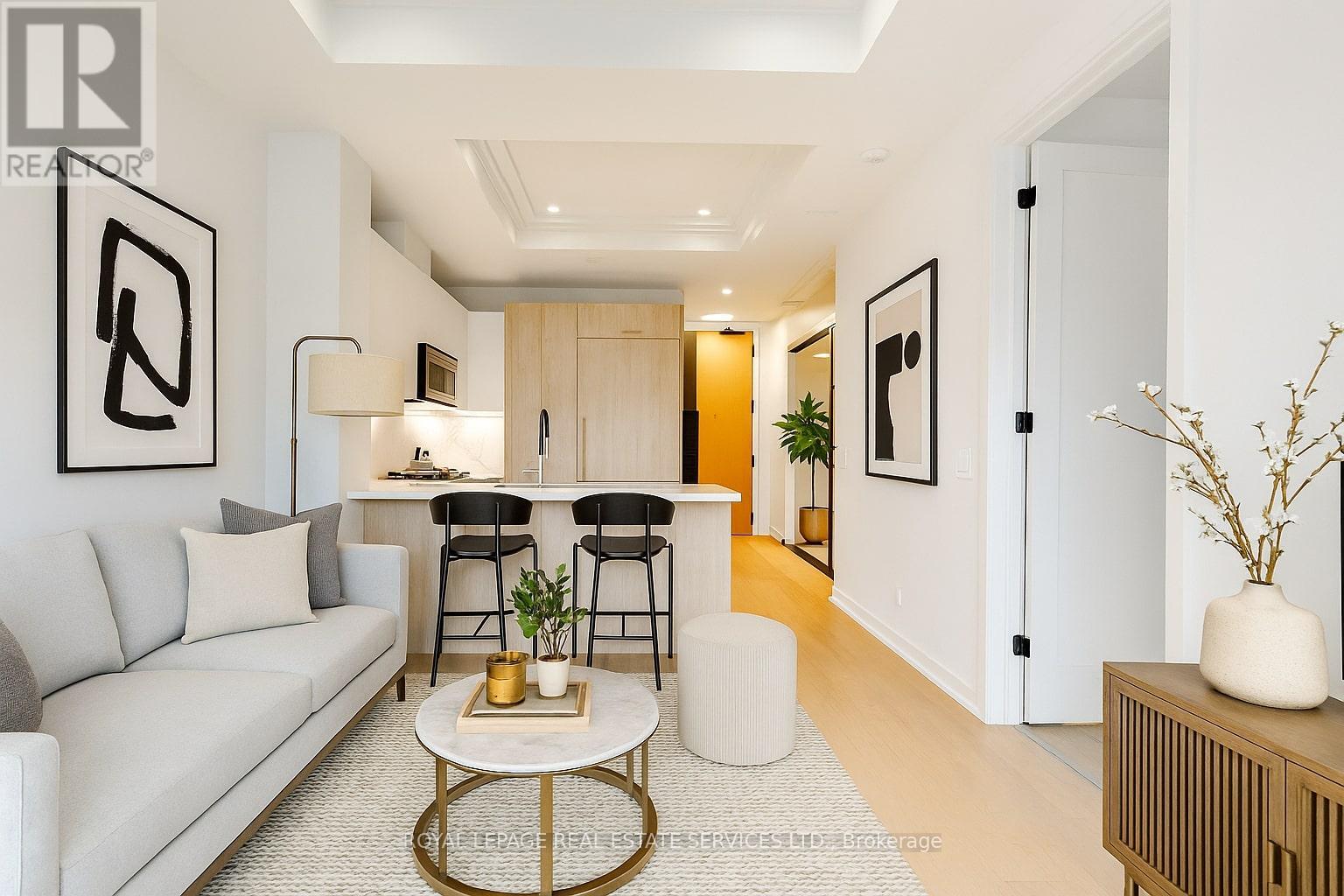 307 - 123 MAURICE DRIVE