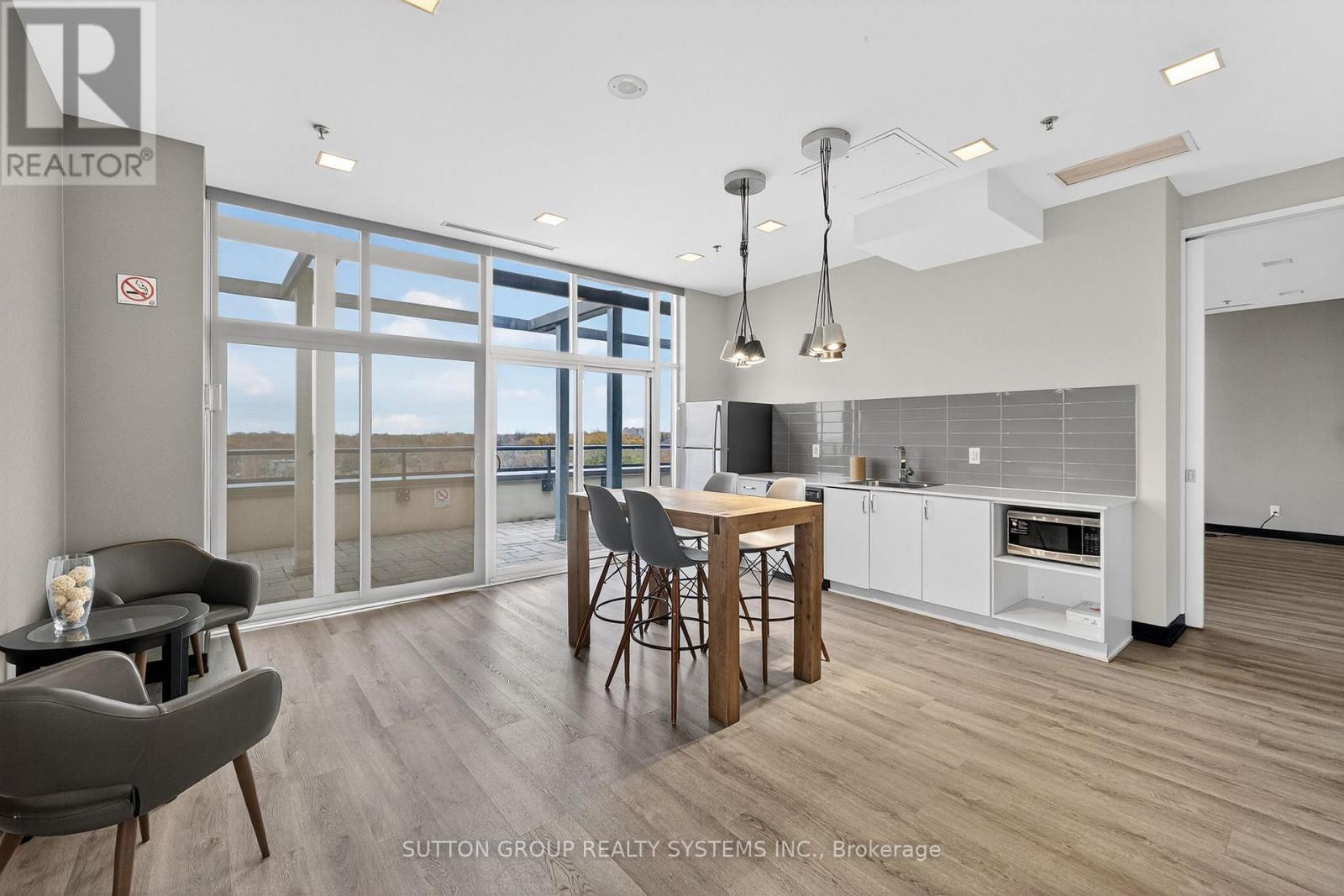 616 - 11 SUPERIOR AVENUE