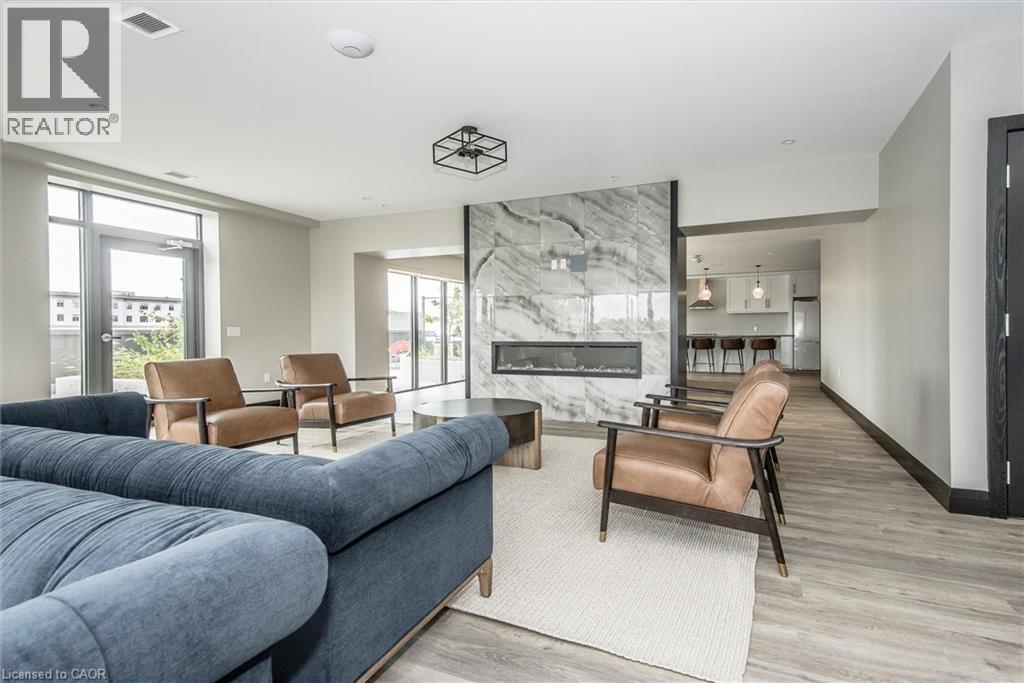 15 GLEBE Street Unit# 902